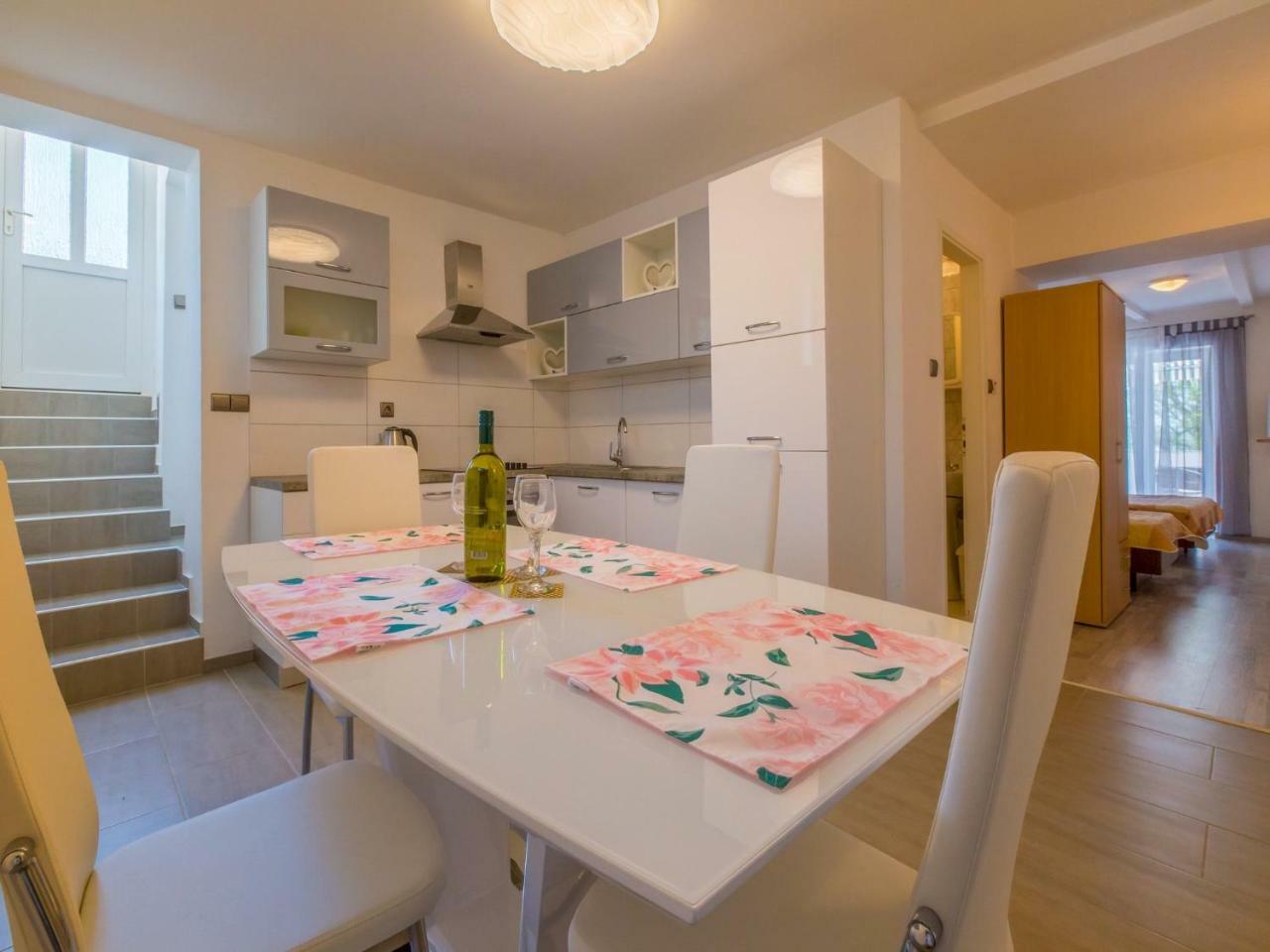 Apartments Jadranka Драмал Екстериор снимка