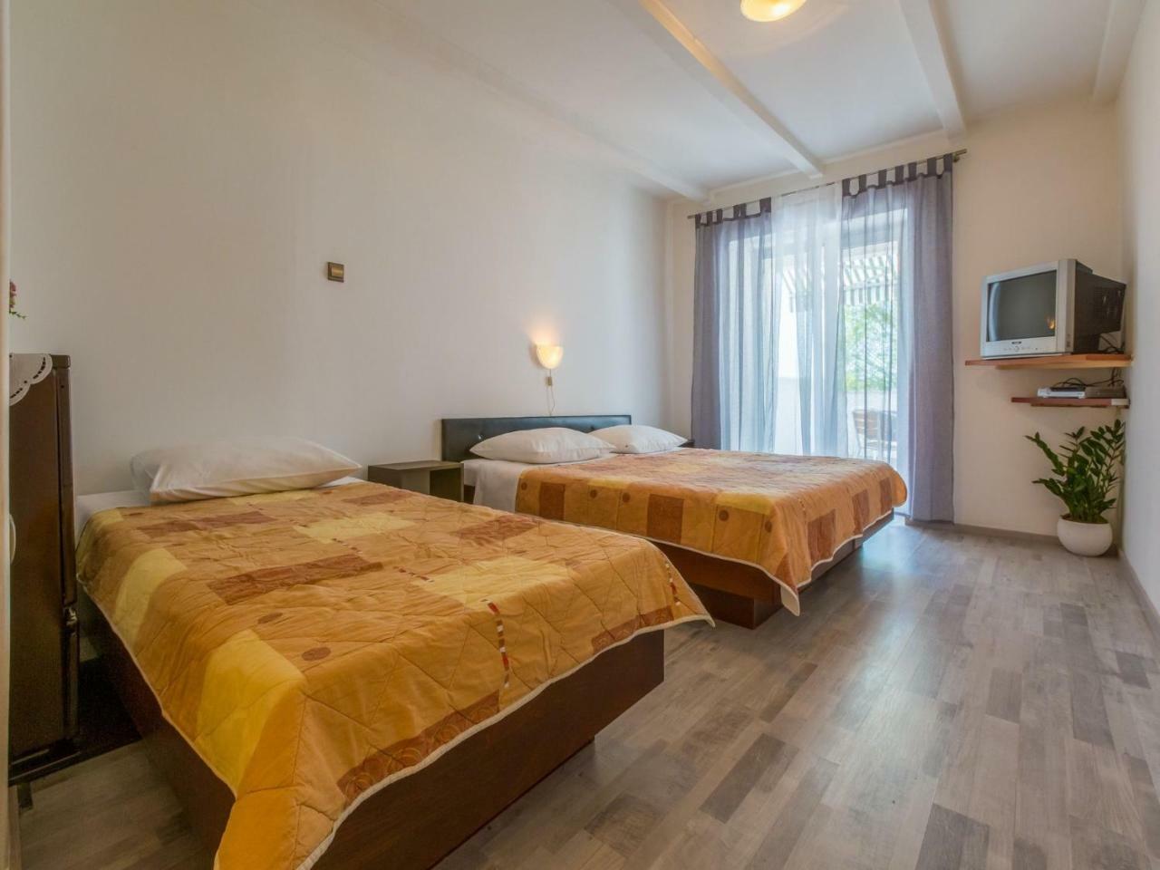 Apartments Jadranka Драмал Екстериор снимка